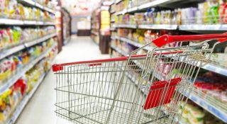 Nel terzo trimestre del 2024 la spesa degli italiani per i beni di largo consumo...