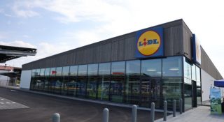 Ha appena aperto i battenti il nuovo Lidl di Villafranca di Verona, il punto ven...