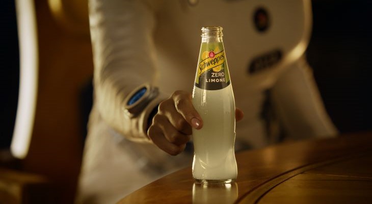 250403_MASTER_SCHWEPPES_Limone_Bottle_30s_30 copia