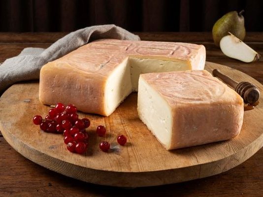 Taleggio Dop: produzione stabile, estero strategico