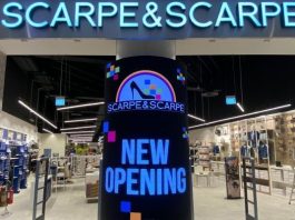 A Campi Bisenzio Scarpe&Scarpe si fa notare in galleria con un videowall