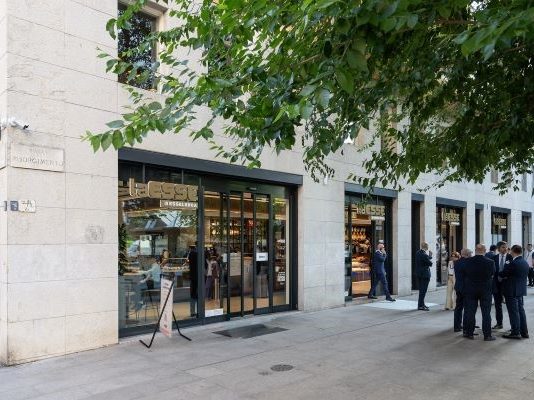Esselunga aggiunge il bistrot al format LaEsse